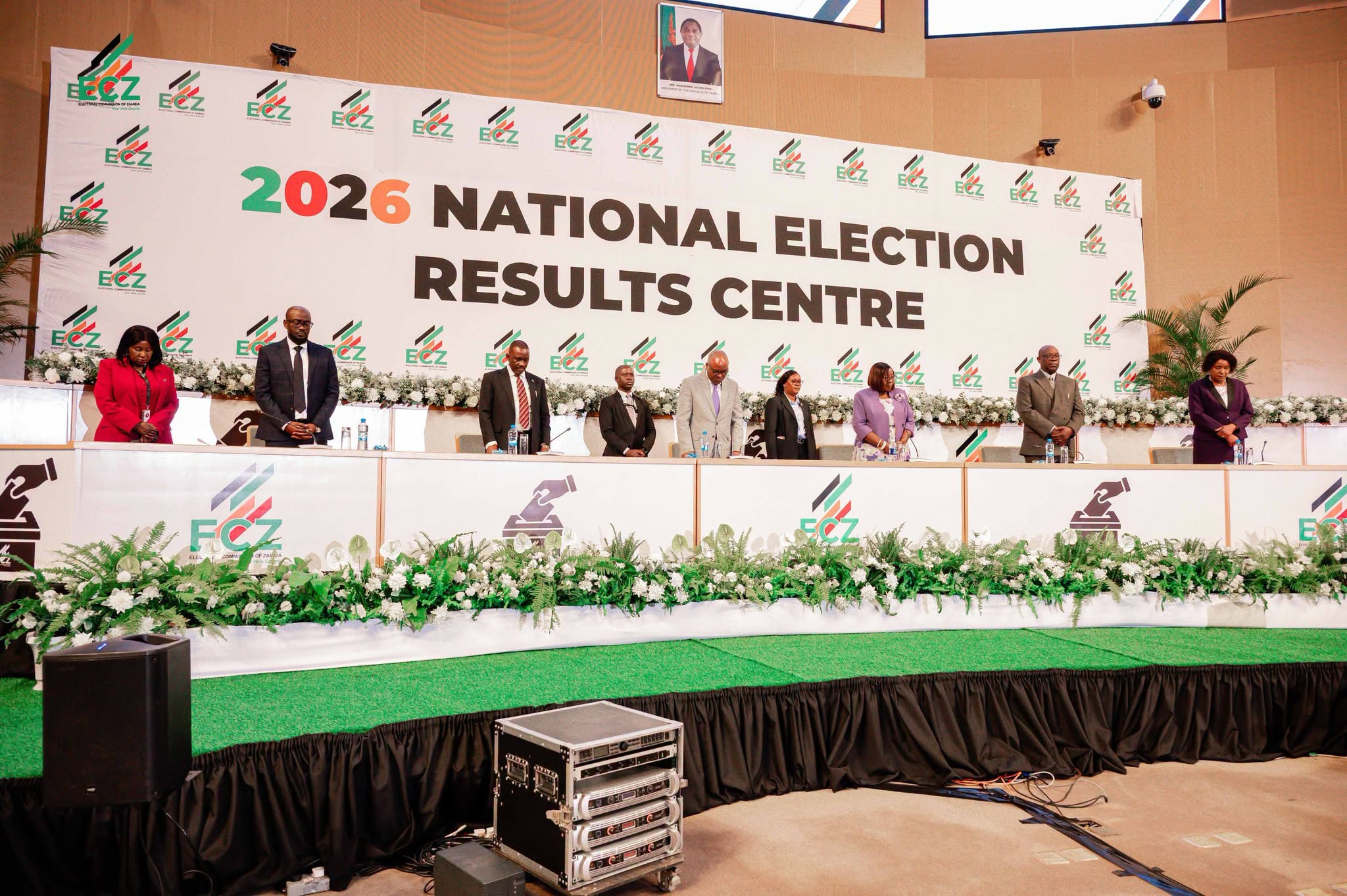 Zambia Suspends Vote Count Amid Violence and Ballot Theft