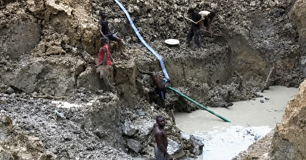 Gold Mine Collapse in Central African Republic Kills Over 100 Near Cameroon Border