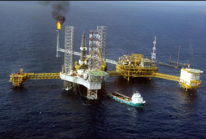 Africa's oil and gas industry depends on a mixture of state institutions, national companies and international investors operating under government-regulated agreements.