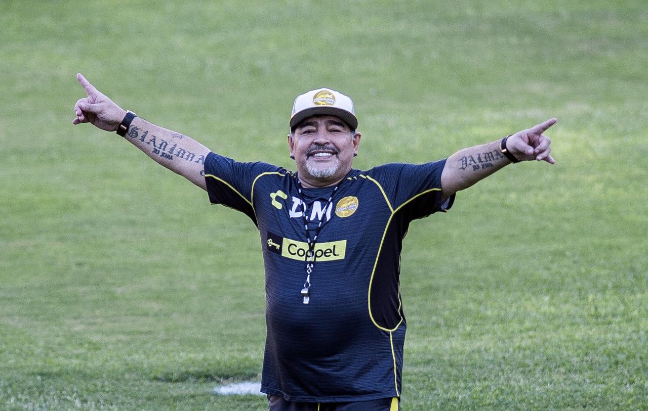 Argentine legend Diego Maradona gestures during his first training session as coach of Mexican football club Dorados, at the Banorte stadium in Culiacan, Sinaloa State, Mexico, on September 10, 2018. 