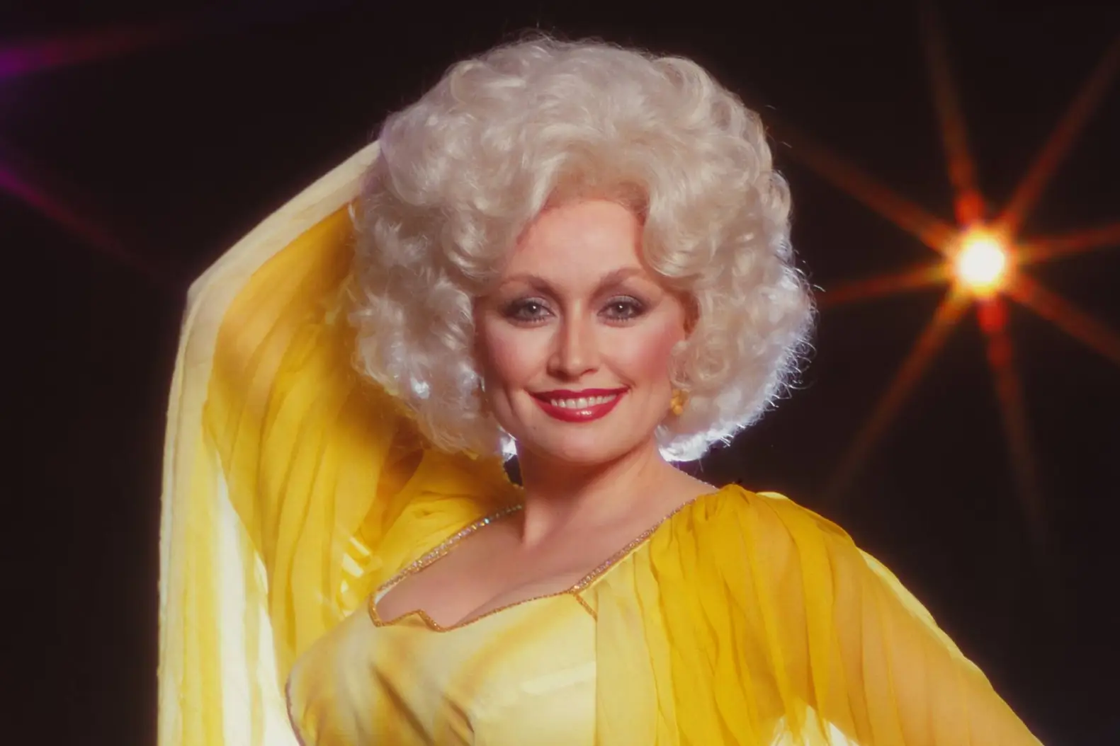 LOS ANGELES - 1978: Country singer Dolly Parton poses for a portrait session in 1978 in Los Angeles, California. (Photo by Harry Langdon/Getty Images)