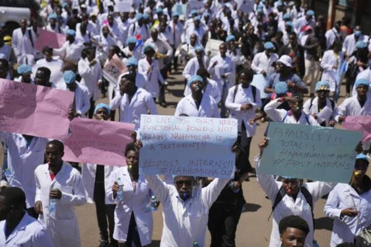 On Tuesday, hundreds of nurses marched to the Council of Governors’ offices in Nairobi as they intensified pressure on county governments to address their grievances.